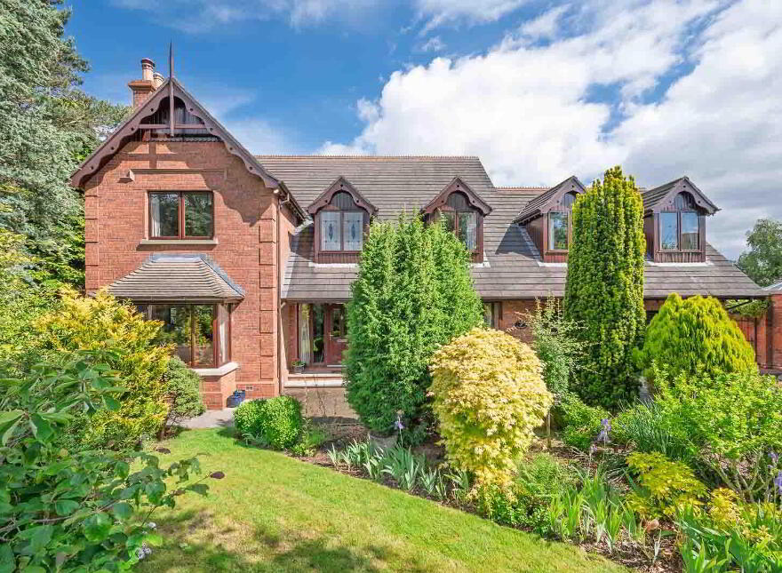 Mistlethwaite, 4 The Cairns, Belfast, BT4 2JQ