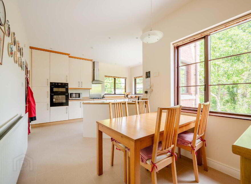 Mistlethwaite, 4 The Cairns, Belfast, BT4 2JQ