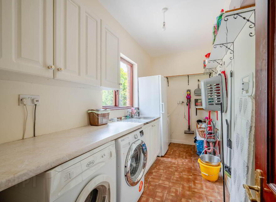 Mistlethwaite, 4 The Cairns, Belfast, BT4 2JQ