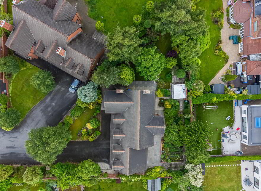 Mistlethwaite, 4 The Cairns, Belfast, BT4 2JQ