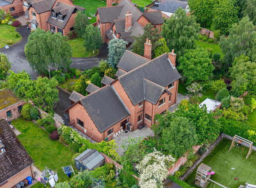 Mistlethwaite, 4 The Cairns, Belfast, BT4 2JQ