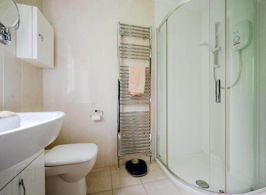 Mistlethwaite, 4 The Cairns, Belfast, BT4 2JQ