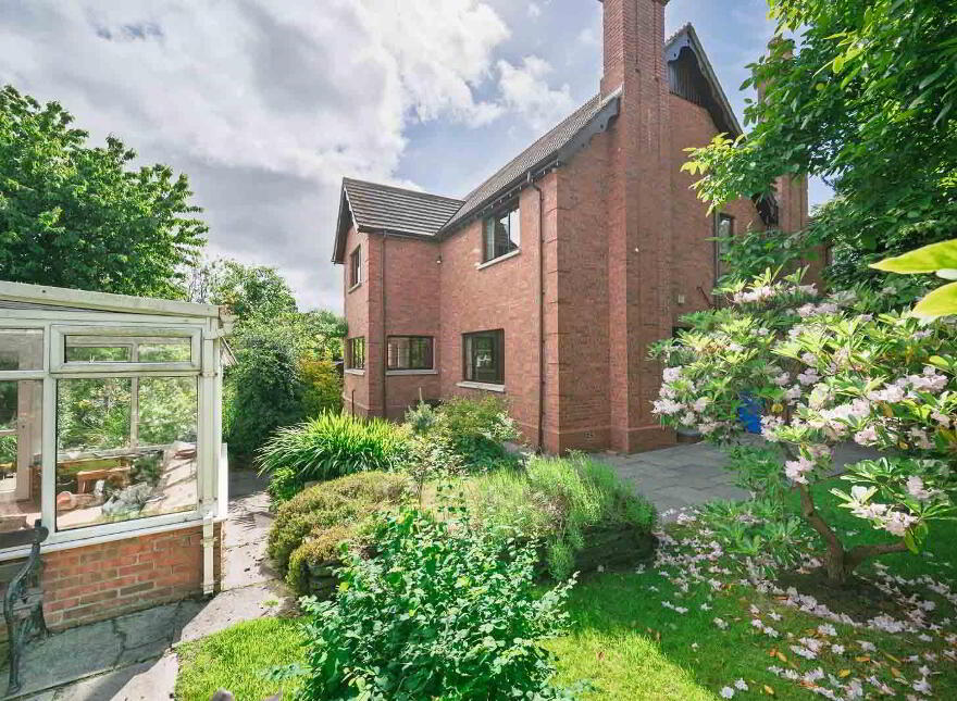Mistlethwaite, 4 The Cairns, Belfast, BT4 2JQ