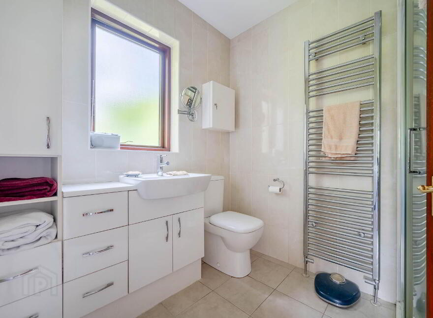 Mistlethwaite, 4 The Cairns, Belfast, BT4 2JQ