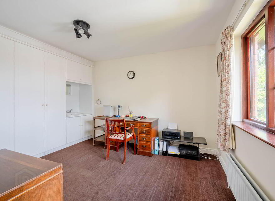 Mistlethwaite, 4 The Cairns, Belfast, BT4 2JQ