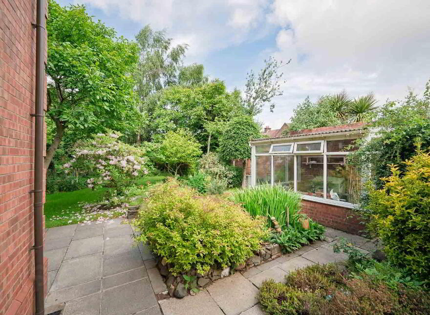 Mistlethwaite, 4 The Cairns, Belfast, BT4 2JQ