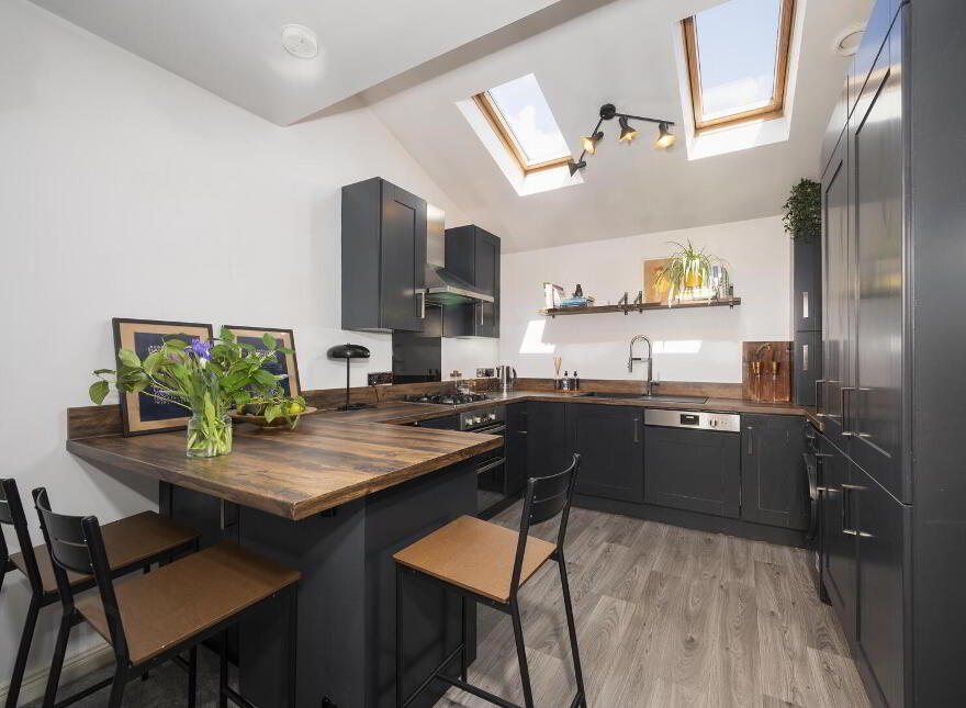 Apt 16 Sandown Court, 82 Sandown Road, Belfast, BT5 6GU