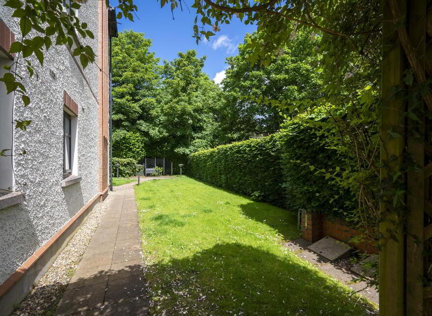 Apt 16 Sandown Court, 82 Sandown Road, Belfast, BT5 6GU