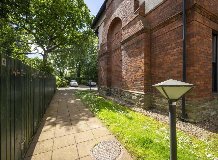 Apt 16 Sandown Court, 82 Sandown Road, Belfast, BT5 6GU