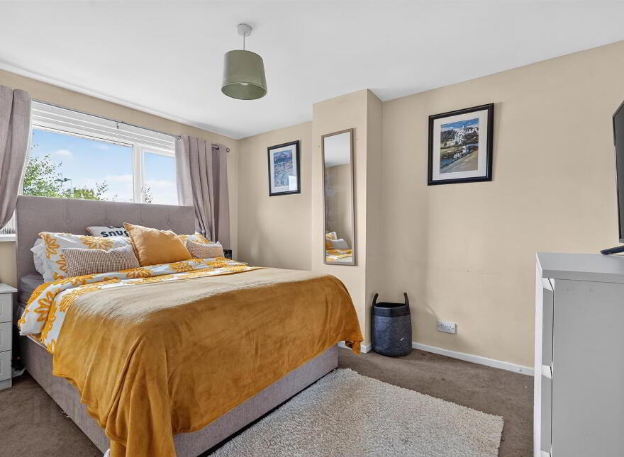 66 Trossachs Drive, Belfast, BT10 0HU