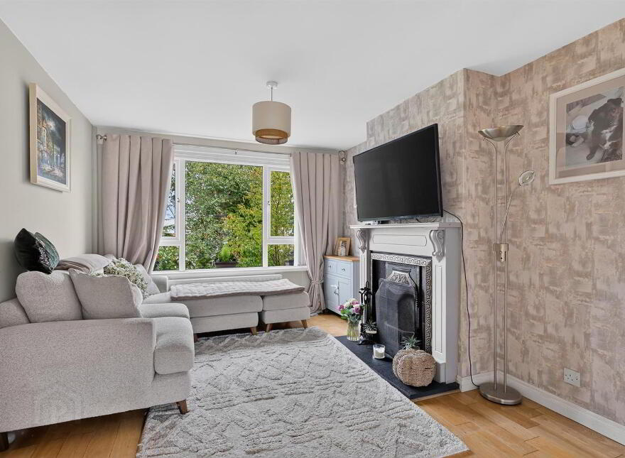66 Trossachs Drive, Belfast, BT10 0HU
