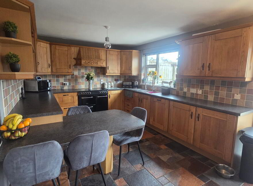 6 Drumvale Road, Bendooragh, BT53 7TD