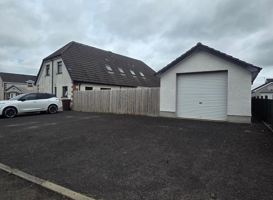 6 Drumvale Road, Bendooragh, BT53 7TD
