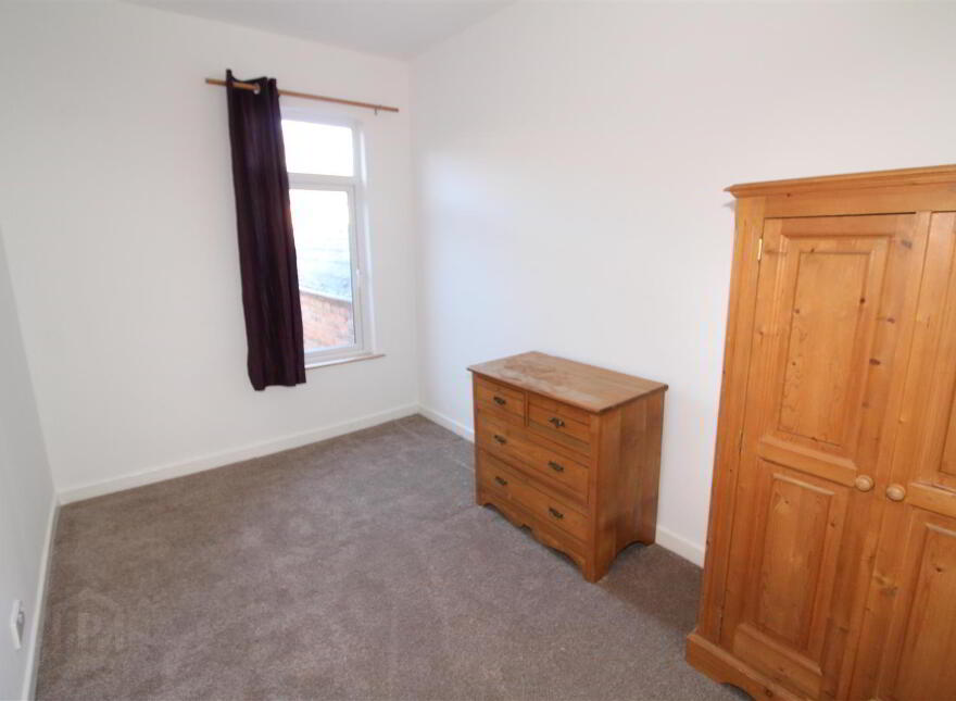 42 Stranmillis Street, Belfast, BT9 5FE