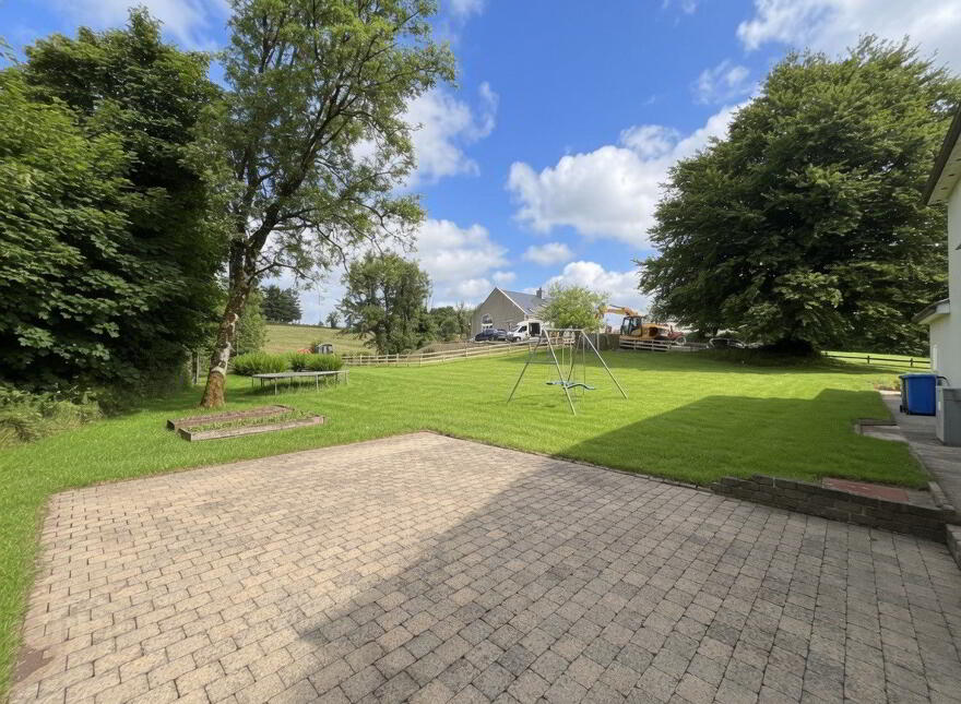 109 Moorefield Road, Dromore, BT78 3LR