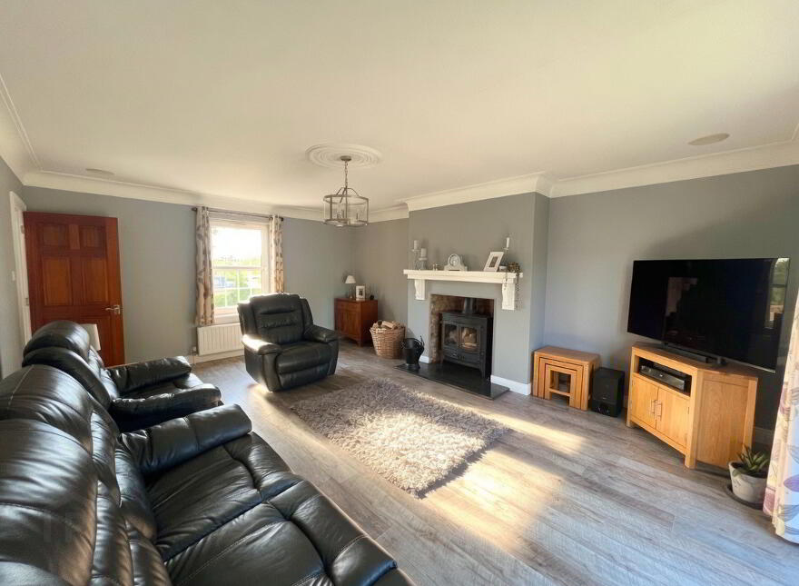 109 Moorefield Road, Dromore, BT78 3LR