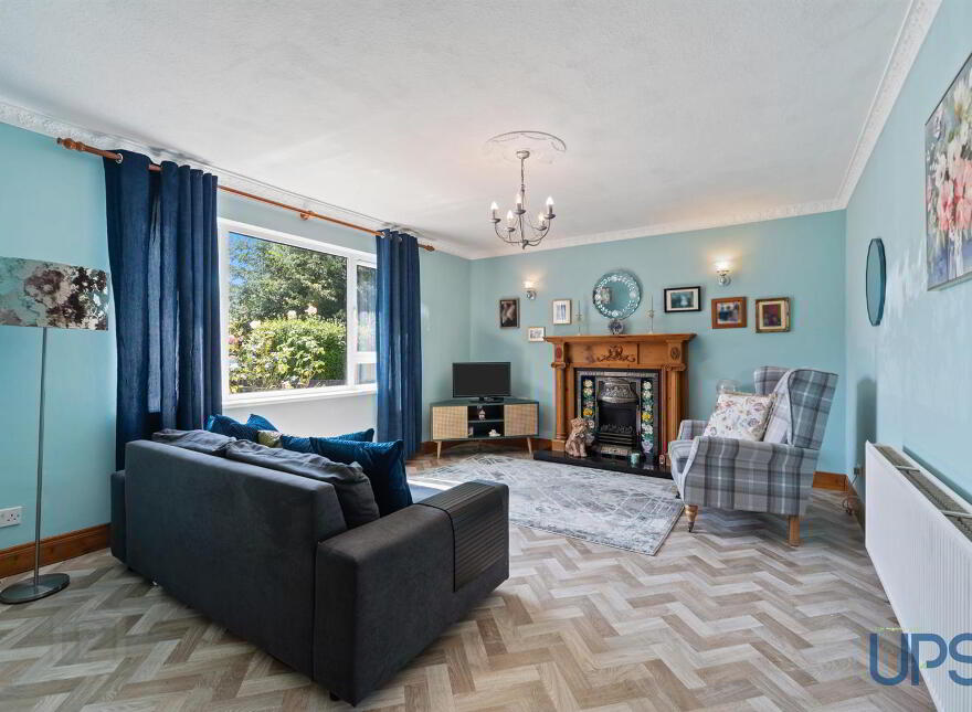 24 Thornhill Court, Dunmurry, Belfast, BT17 0RA