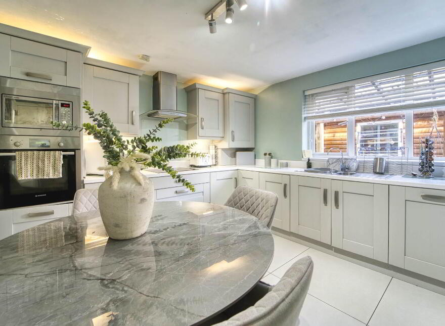 30 Killaney Avenue, Lisburn, BT28 1QU