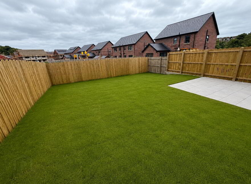 2 Linen Grove, Drumahoe, L’derry, BT47 3ZN