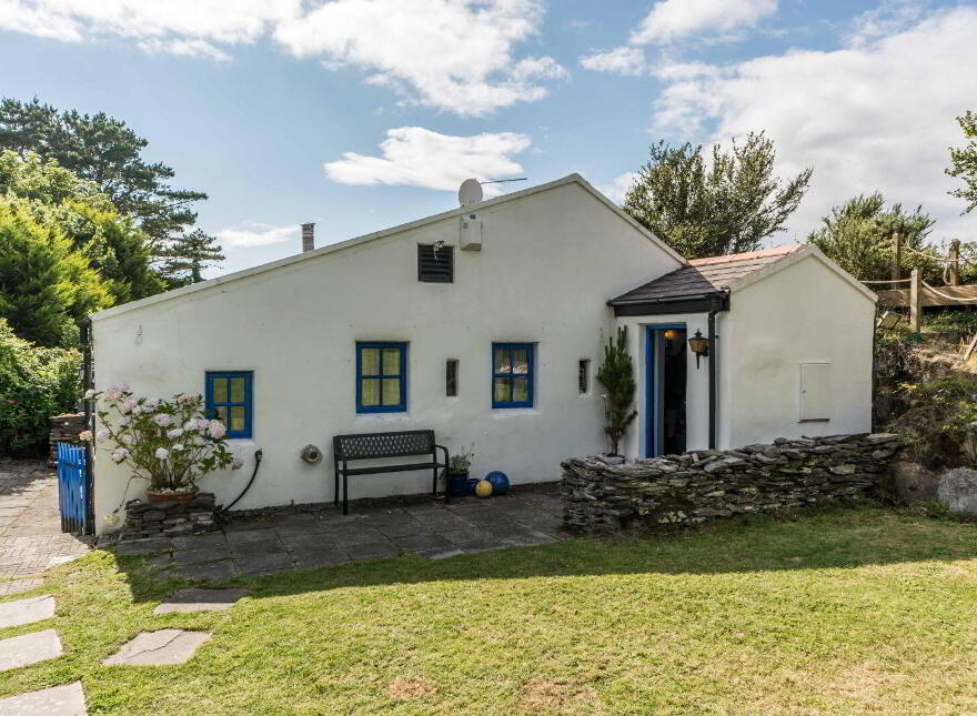 L Nua, Gubbeen, Schull, P81YN81