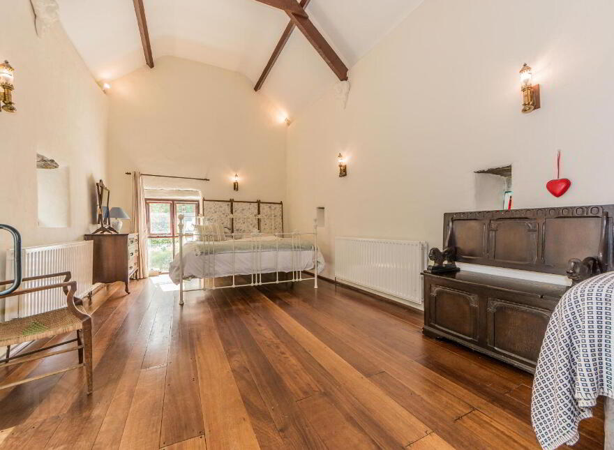 L Nua, Gubbeen, Schull, P81YN81