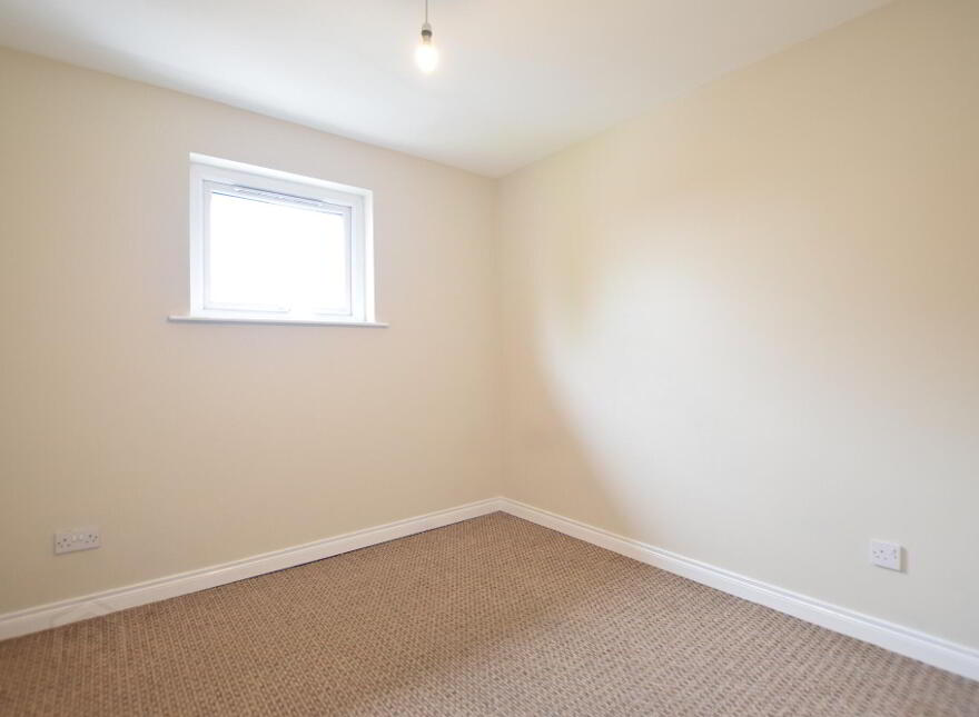 43 Castle Court, Cookstown, BT80 8QJ