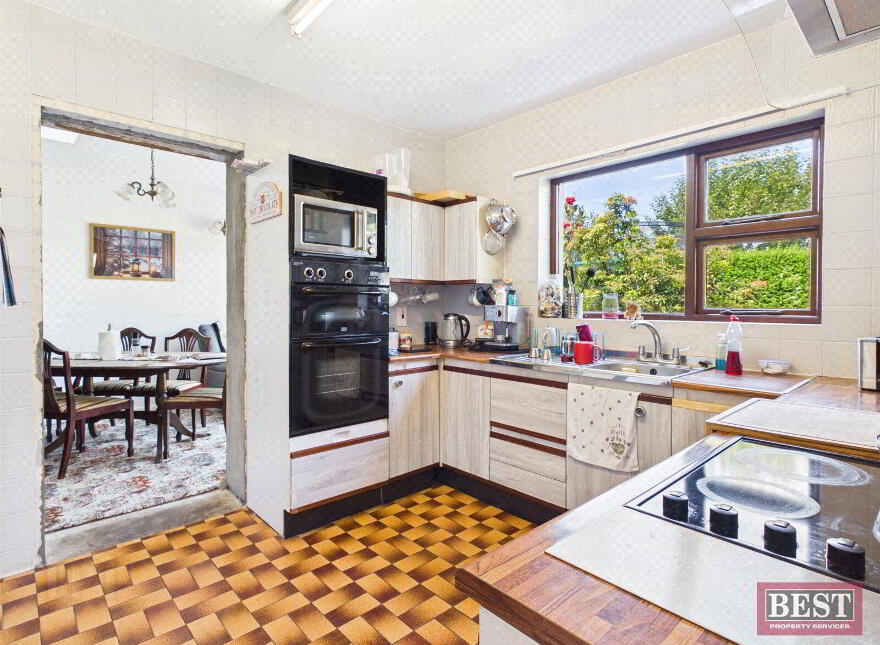 15 Springfield Road, Warrenpoint, BT34 3NW