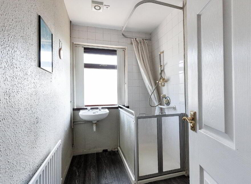 6 Lestannon Avenue, Whitehead, Carrickfergus, BT38 9NN