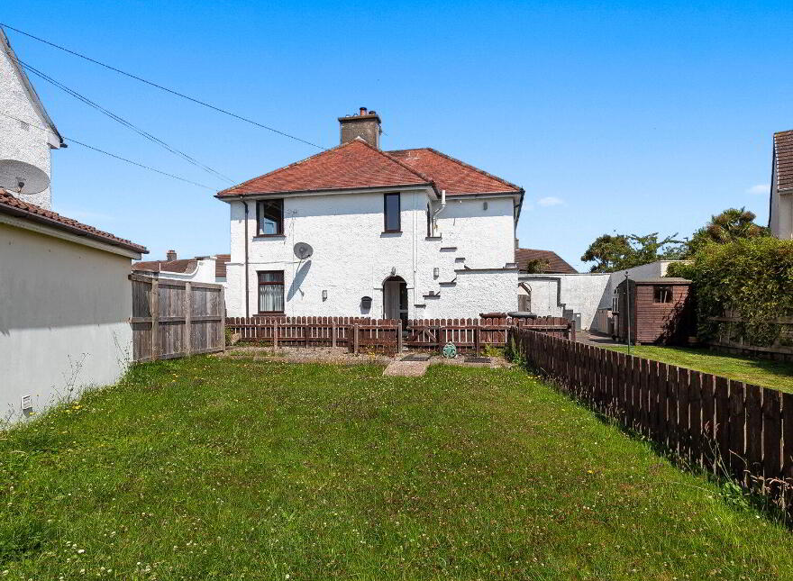 6 Lestannon Avenue, Whitehead, Carrickfergus, BT38 9NN