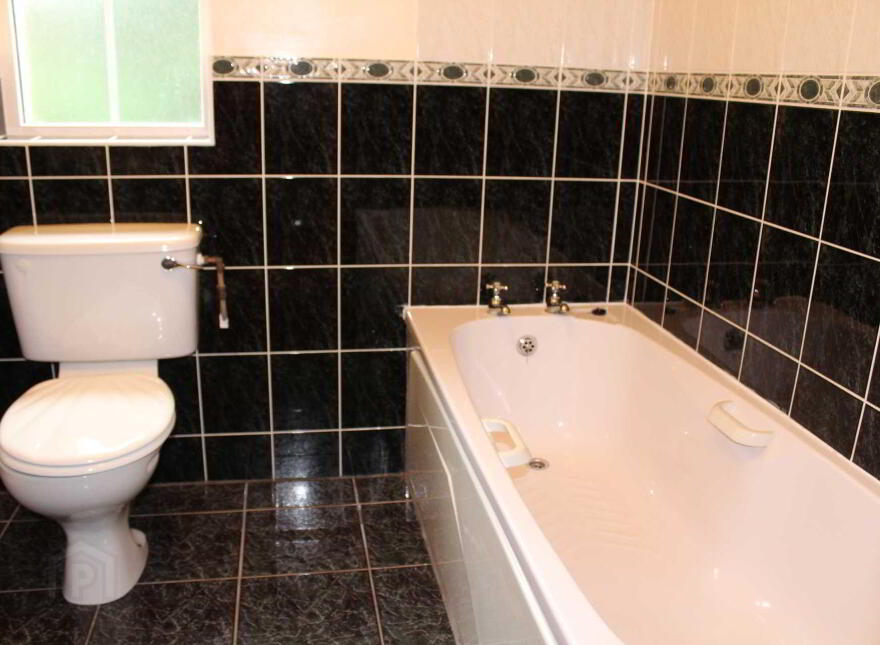9 Milltown Court, Kilmacrennan, F92F593
