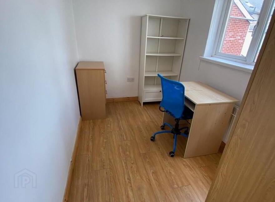 25 St Albans Gardens, Belfast, BT9 5DR