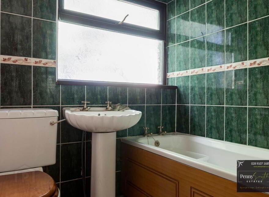 7 Pattons Grove, Newtownards, BT23 8SP