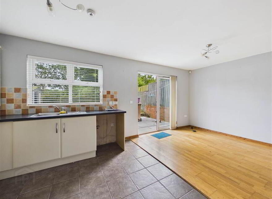 10 Wolfhill Manor, Ligoniel, Belfast, BT14 8DE
