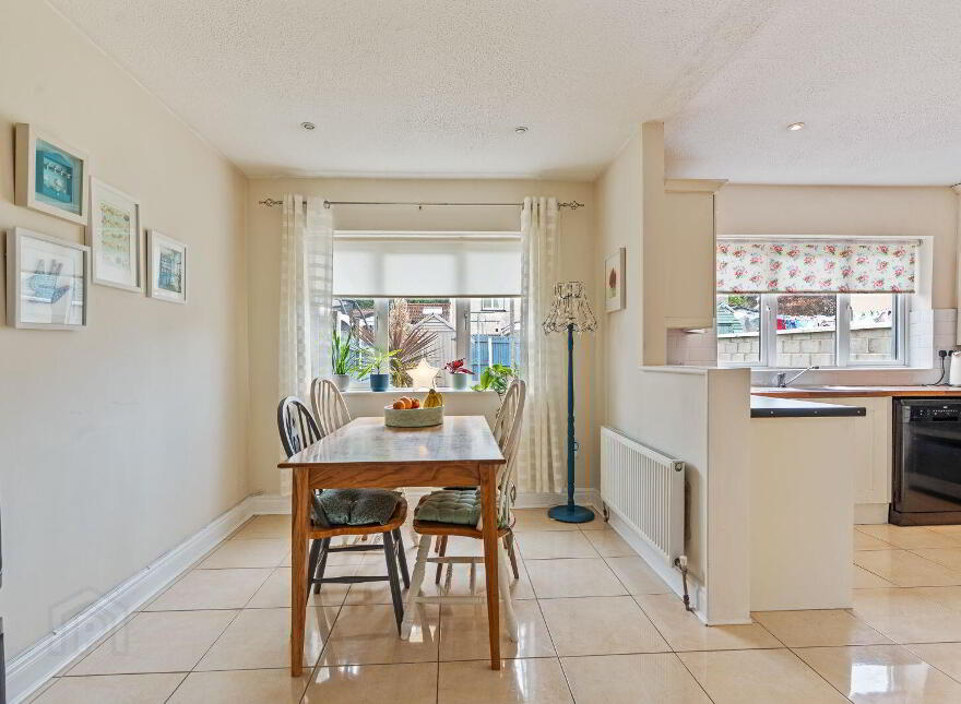 6 The Crescent, Priory Court, Watergrasshill, T56FA37
