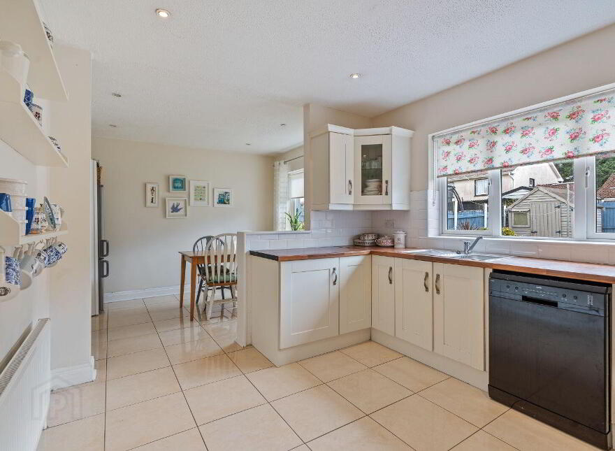 6 The Crescent, Priory Court, Watergrasshill, T56FA37