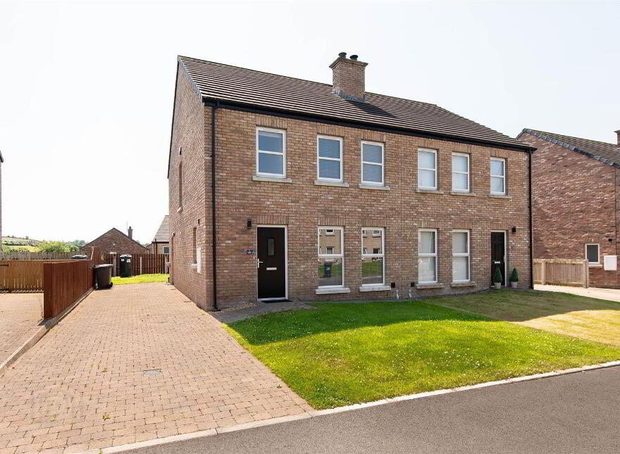 63 Millbank Grove, Ballynahinch, BT24 8WQ
