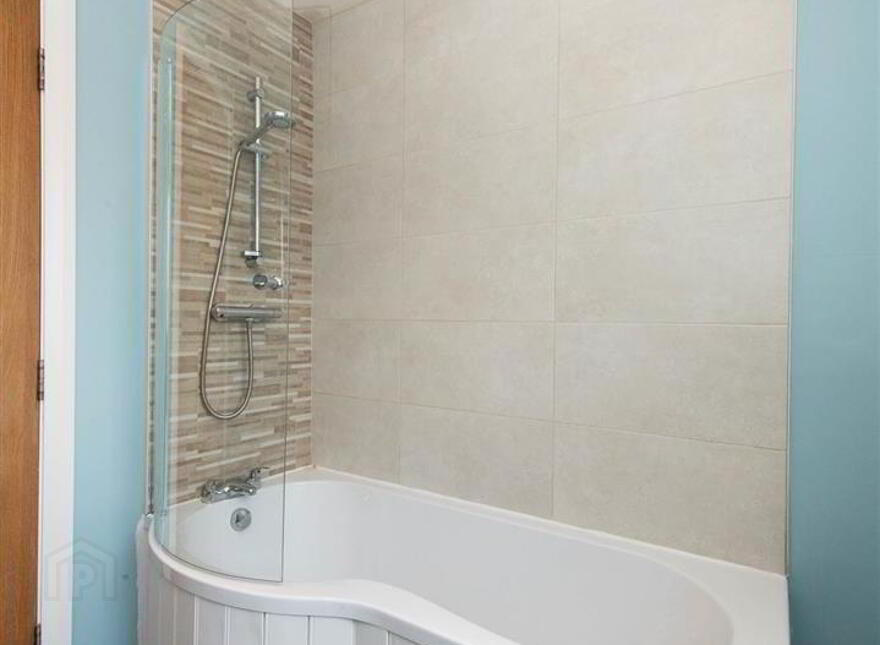 63 Millbank Grove, Ballynahinch, BT24 8WQ