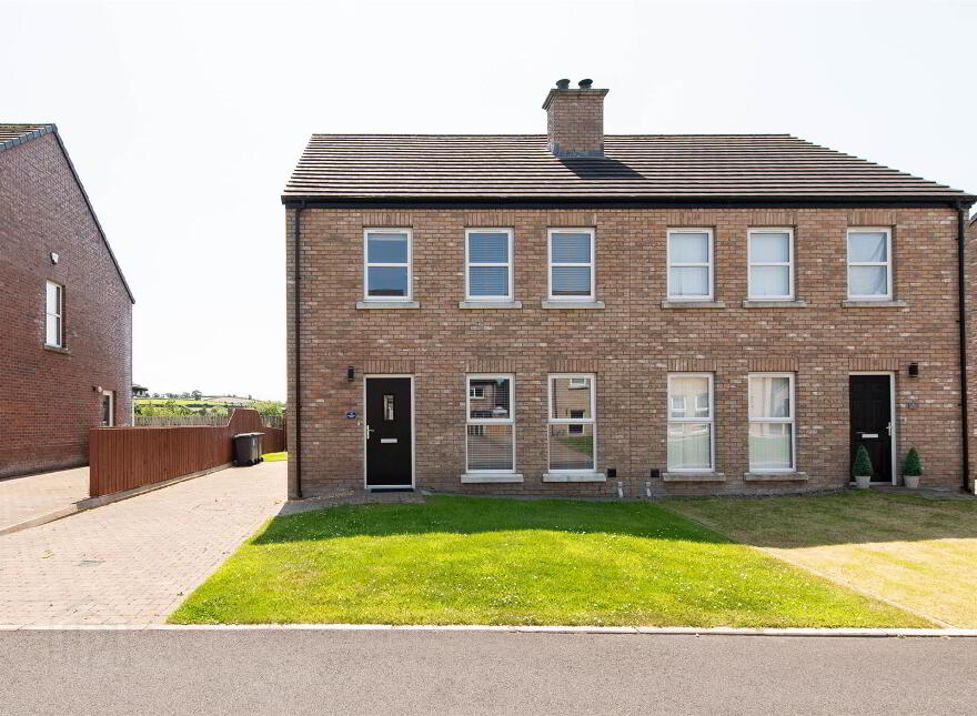 63 Millbank Grove, Ballynahinch, BT24 8WQ