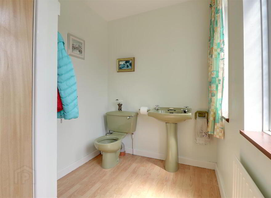 4 Helensview Park, Newtownards, BT23 4NY