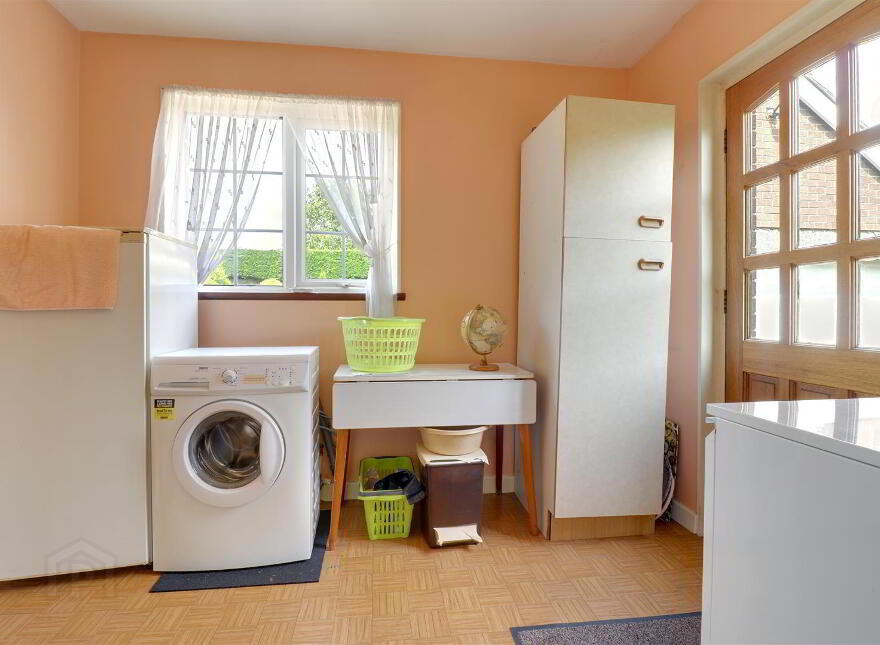 4 Helensview Park, Newtownards, BT23 4NY