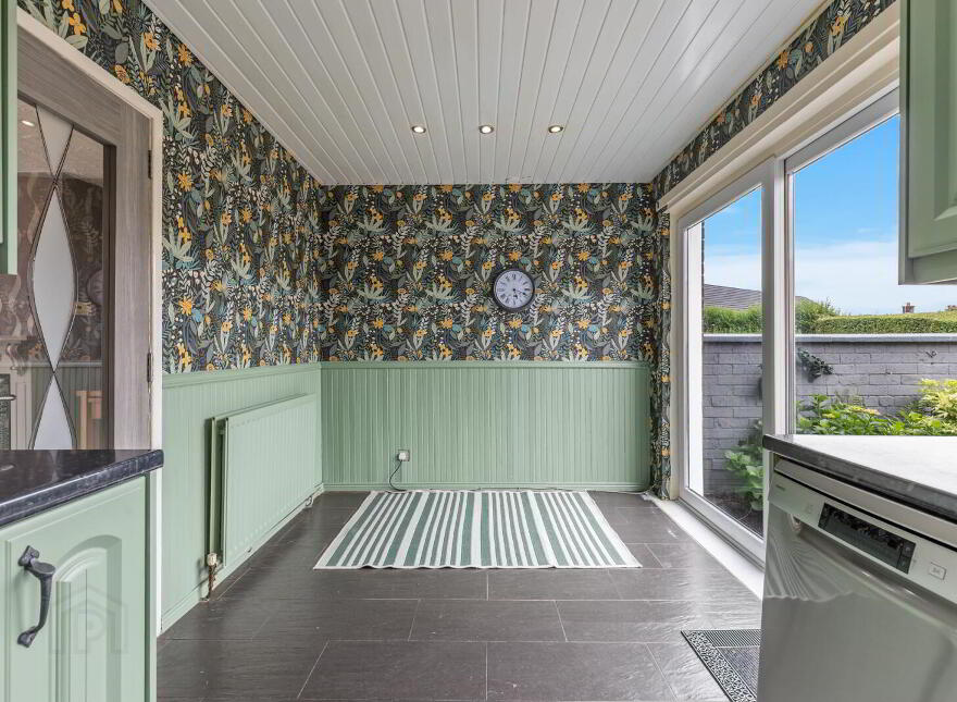 4 Braniel Park, Belfast, BT5 7JL