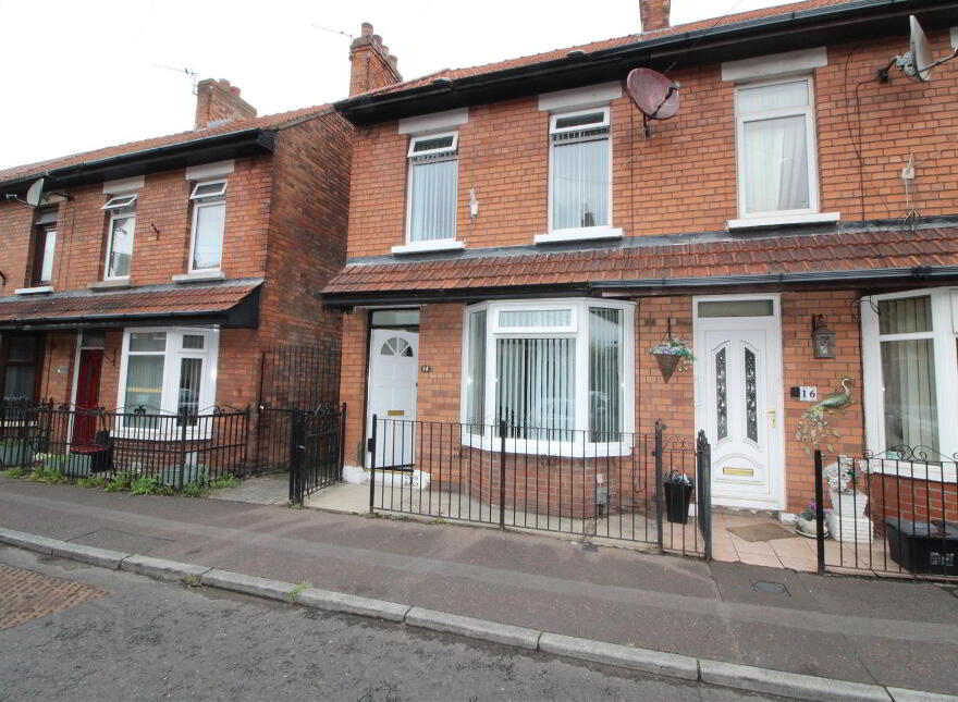 14 Oakmount Drive, Belfast, BT15 3RE