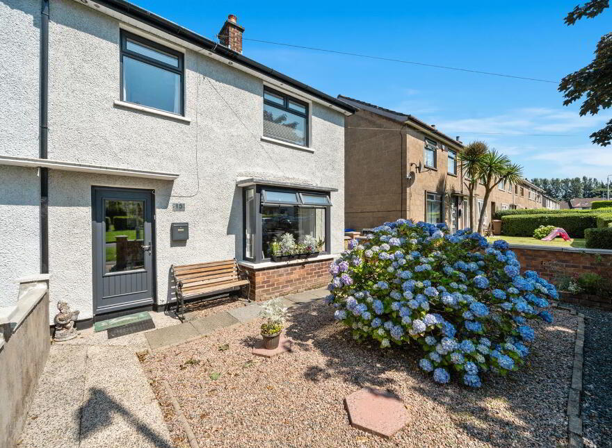 15 Braniel Crescent, Belfast, BT5 7JW