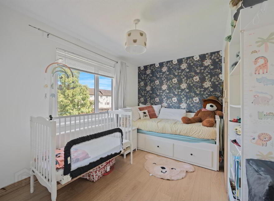 15 Braniel Crescent, Belfast, BT5 7JW