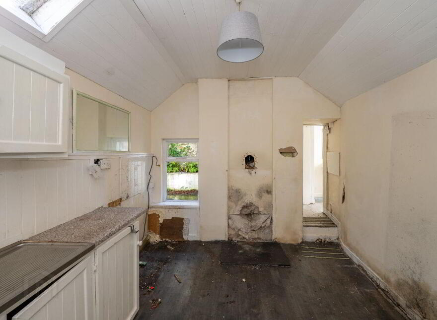 Alverna, Point Road, Crosshaven, P43TP65