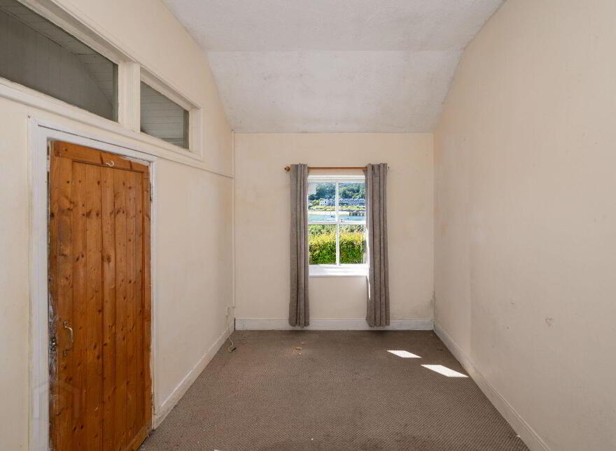 Alverna, Point Road, Crosshaven, P43TP65
