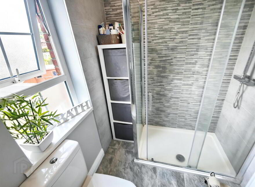 23 Rosscoole Gardens, Belfast, BT14 8JH