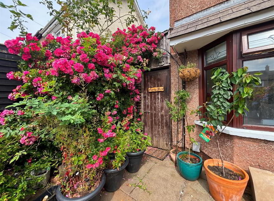46 Stratford Gardens, Belfast, BT14 7NS