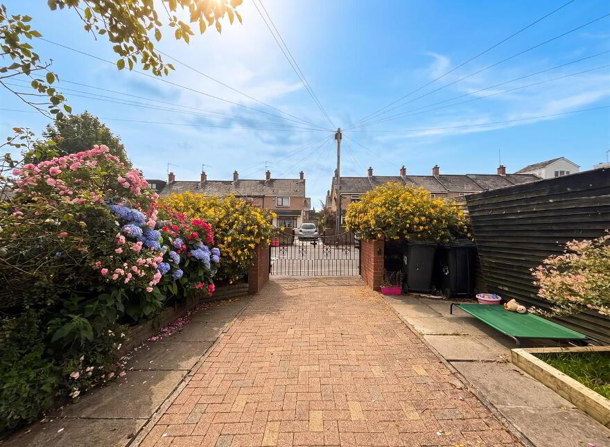 46 Stratford Gardens, Belfast, BT14 7NS