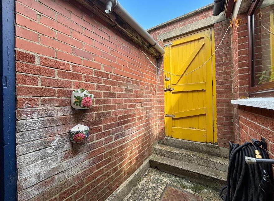46 Stratford Gardens, Belfast, BT14 7NS